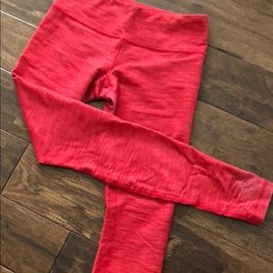 Lululemon 🧘🏻‍♀️ RED leggings! Hot hot hot!